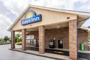  Days Inn by Wyndham Nashville N Opryland/Grand Ole Opry  Нашвилл